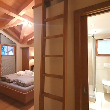Villa 5br Chalet South Facing Location In Walchen - What'app - 0034-635-518-057 - For Reservations! *